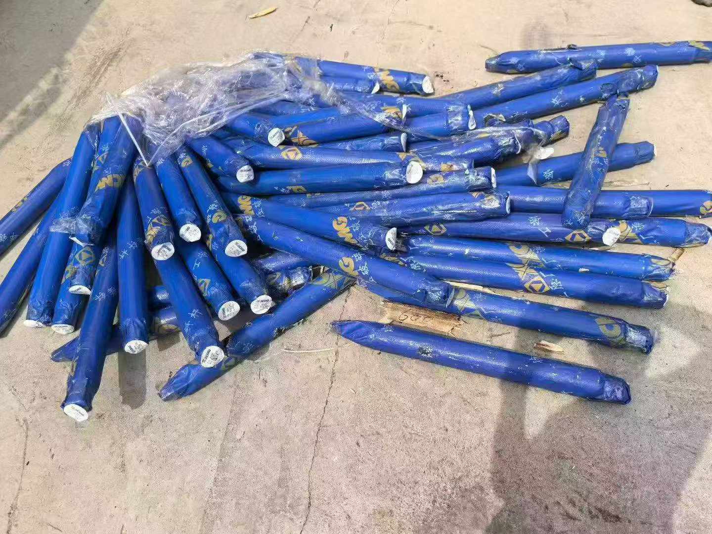 Compre Excavadora XCMG XE200 Usada / 4