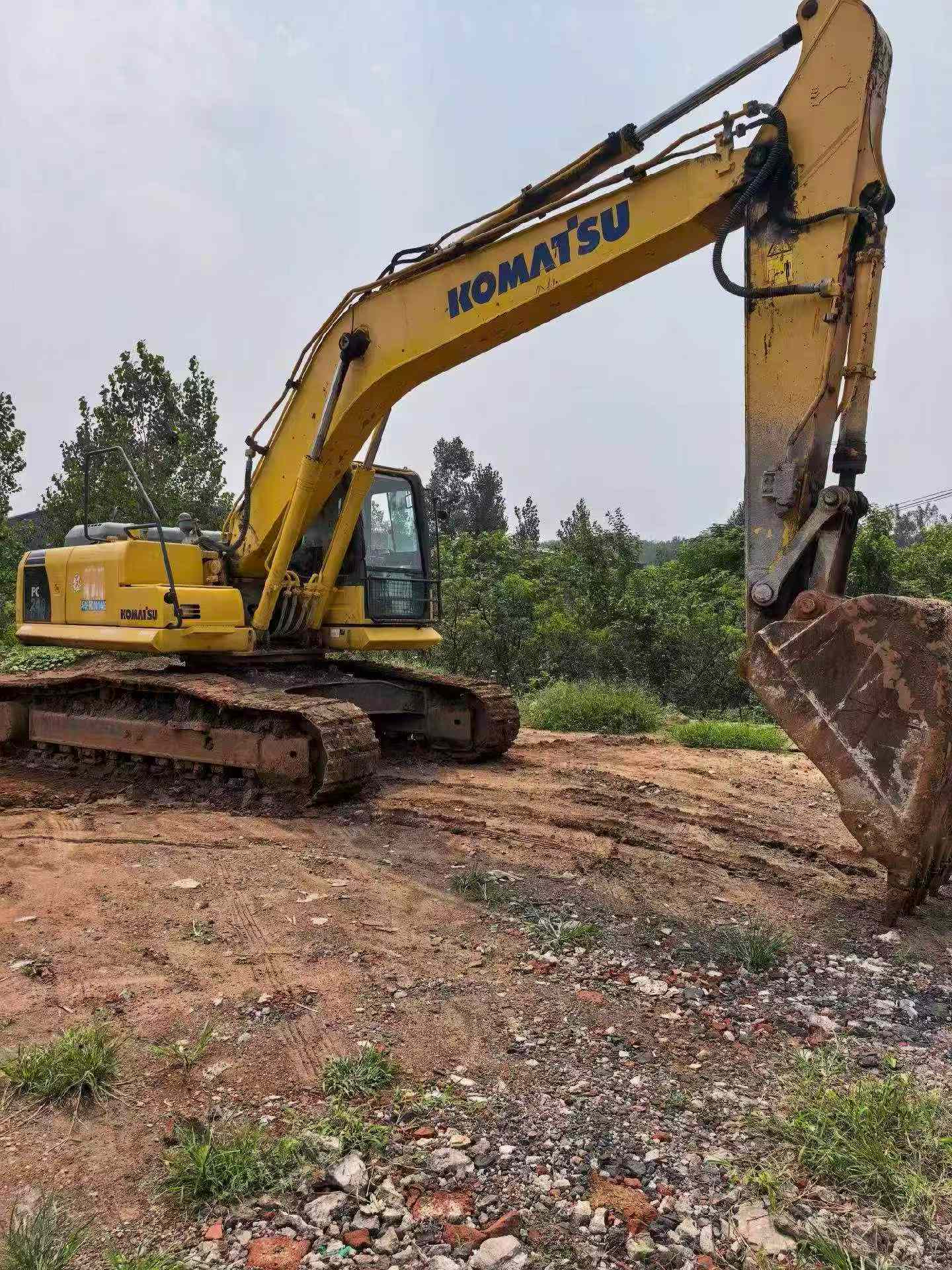 Buy Komatsu PC210 Used Excavator / 2