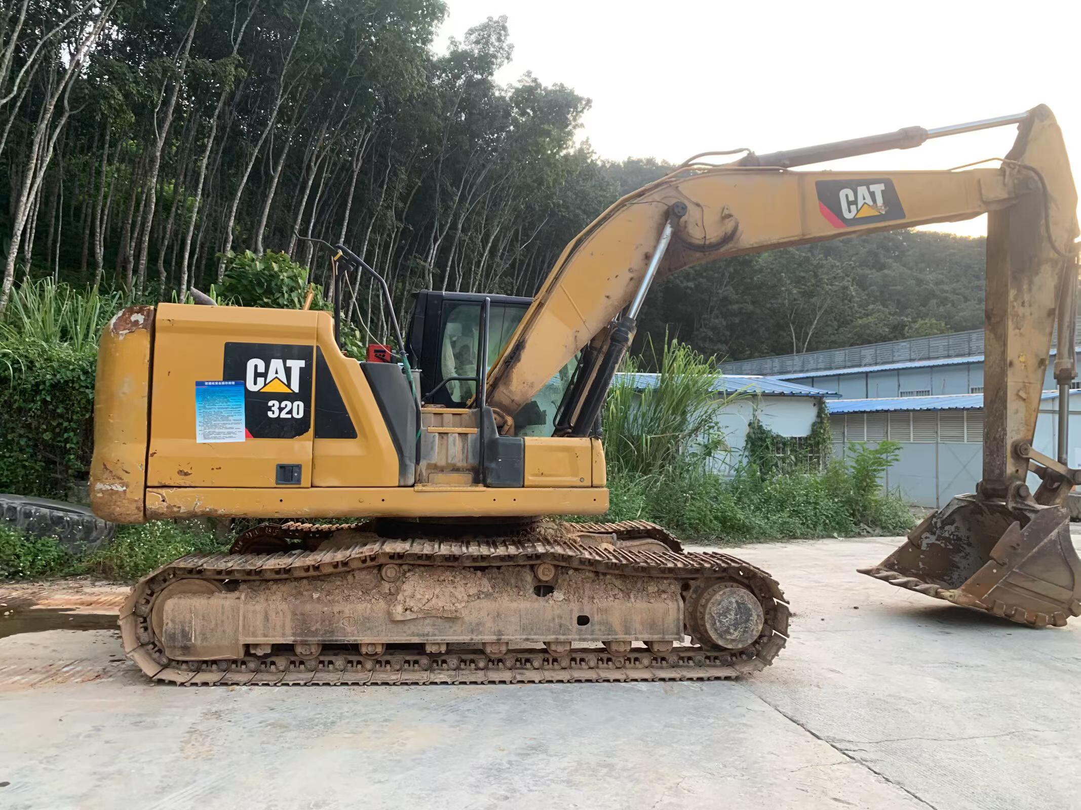 Buy Caterpillar 320A Used Excavator / 2
