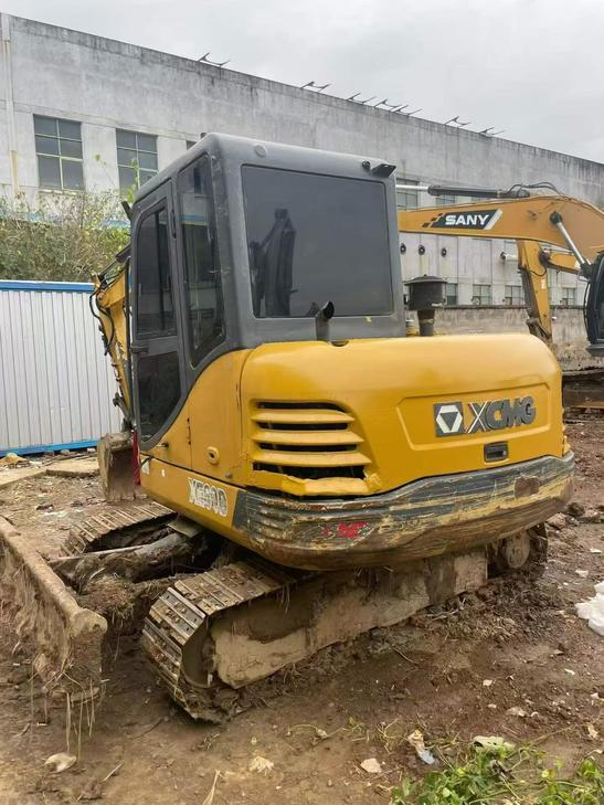 Buy XCMG XE60 Used Excavator / 1