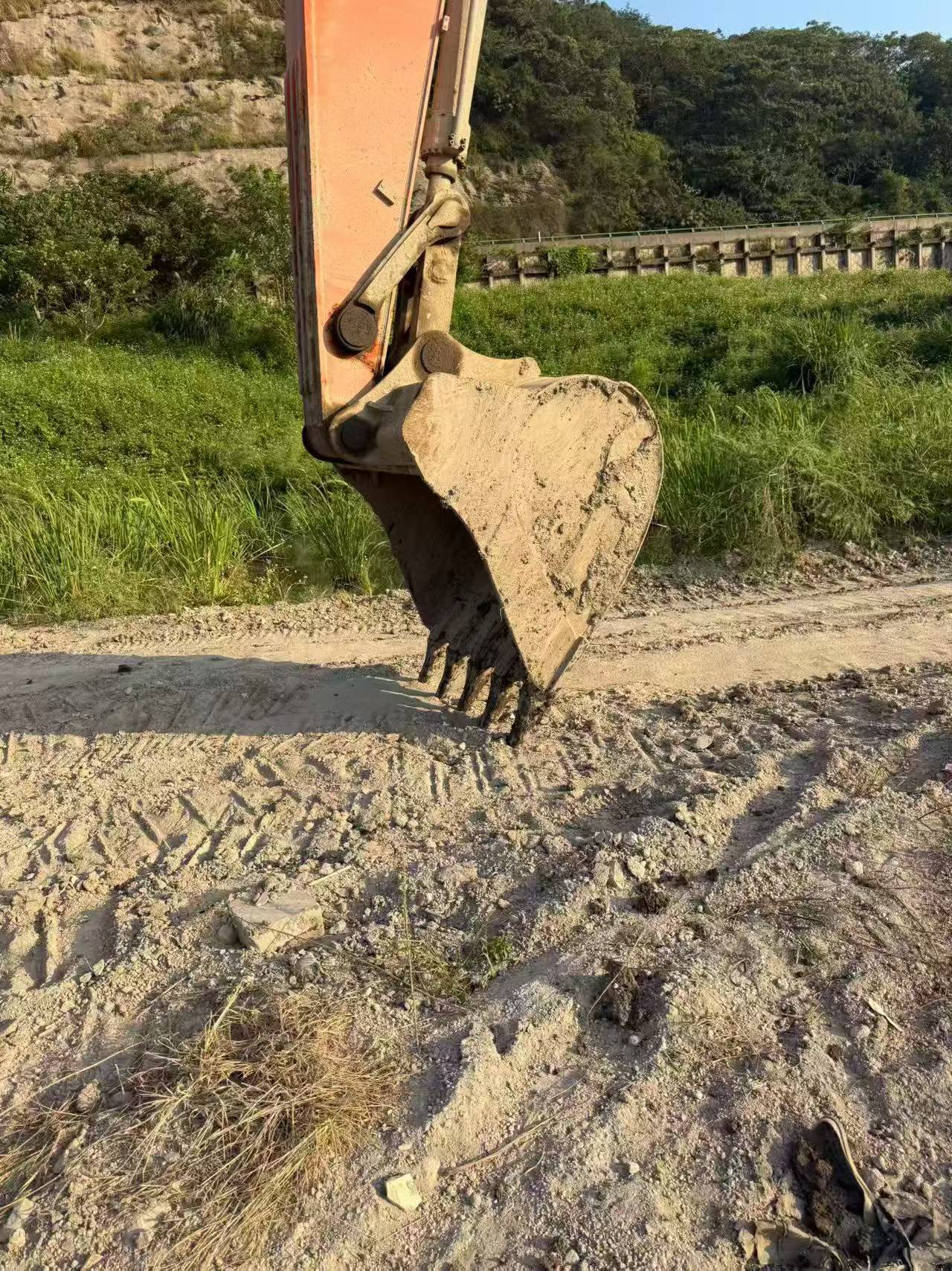 Buy Doosan DH500 Used Excavator / 8