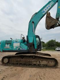 Buy Kobelco SK260 Used Excavator / 3 Buy Kobelco SK260 Used Excavator / 3