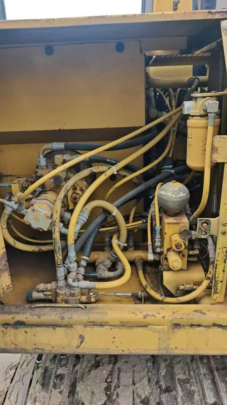 Acheter Pelle Caterpillar 307B d'occasion / 4