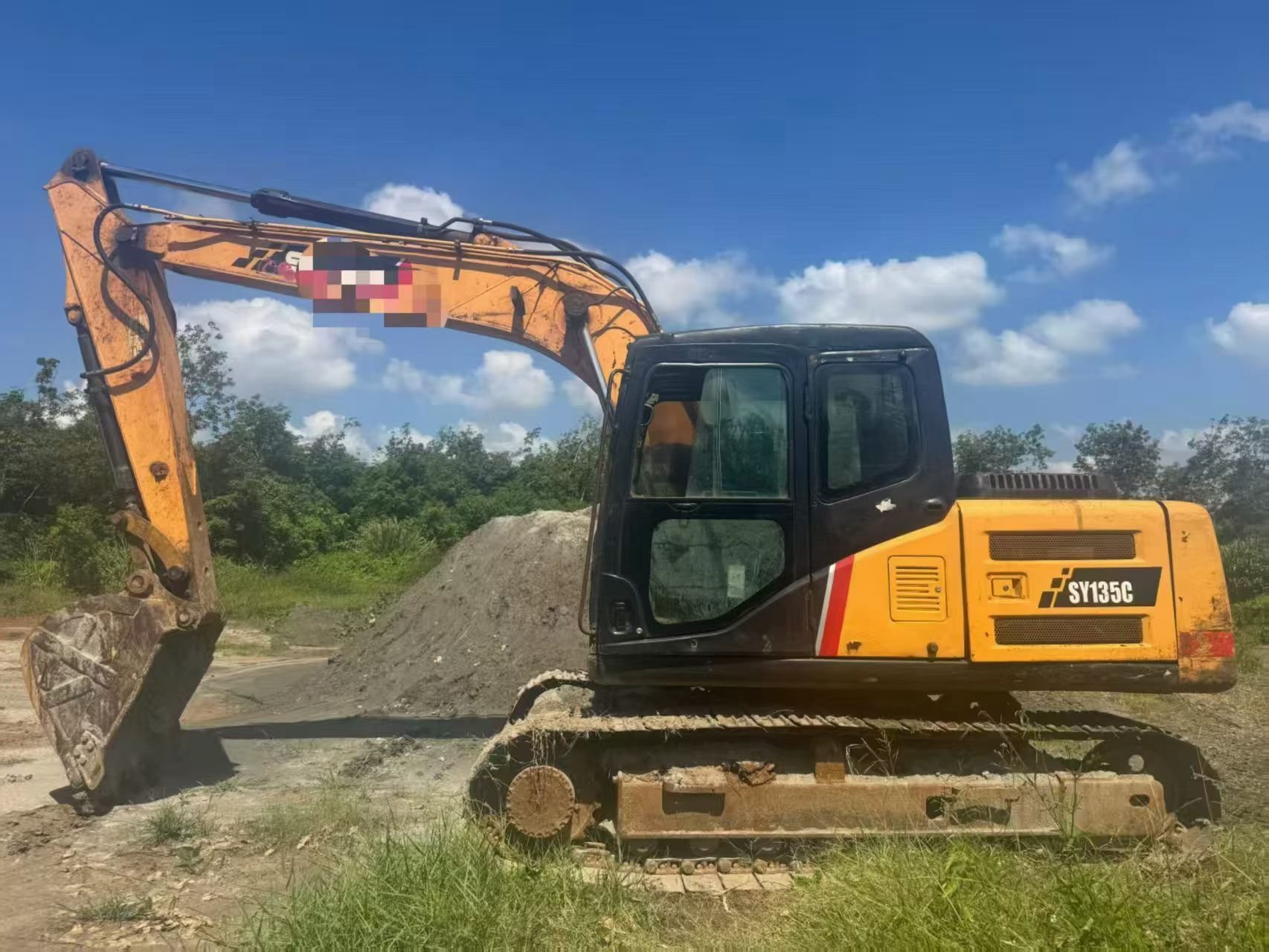 Buy Sany SY135 Used Excavator / 2