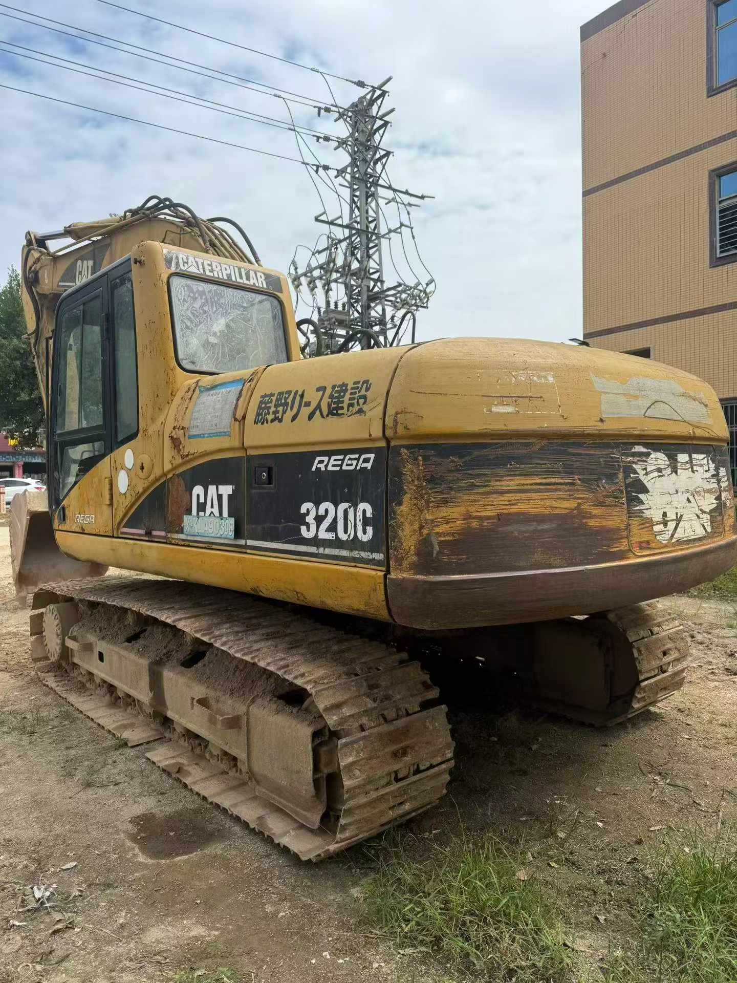 Buy Caterpillar 320A Used Excavator / 4