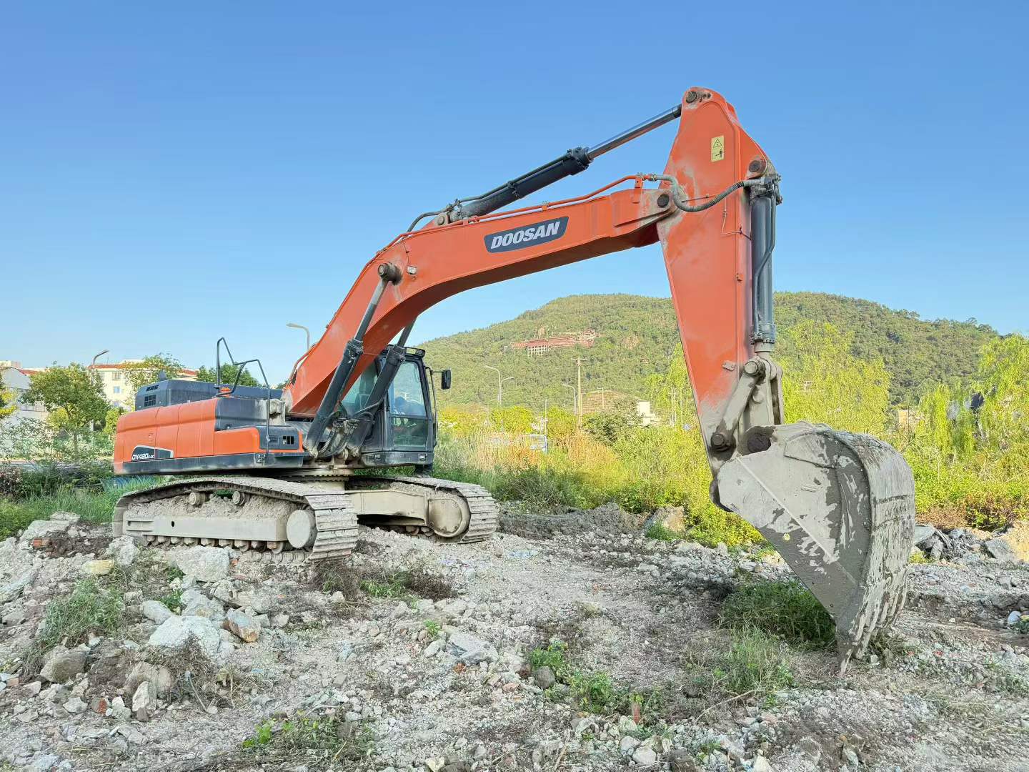 Buy Doosan DH420LC-7 Used Excavator / 1