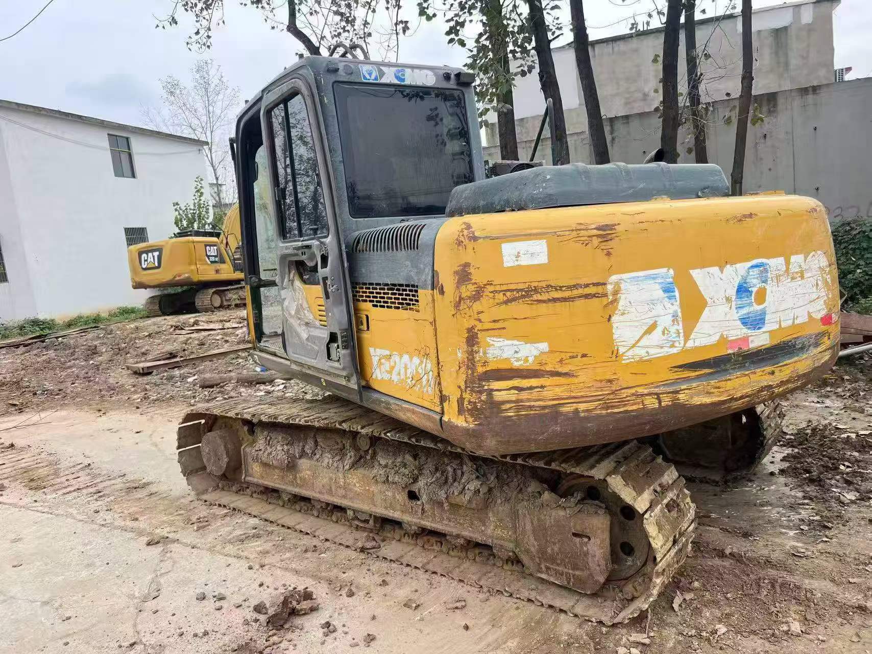 شراء XCMG XE135B مستعمل حفارة