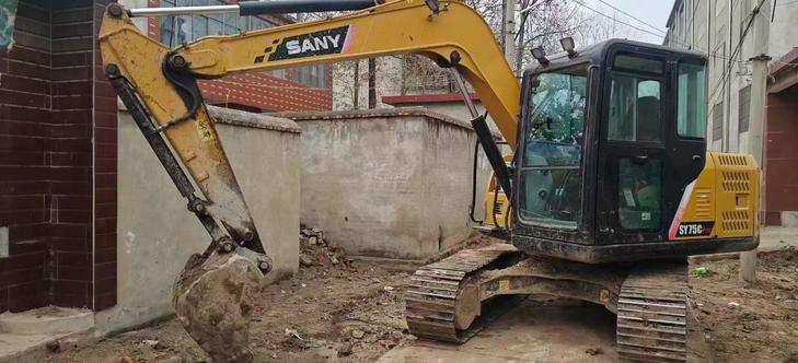 Buy Sany SY75 Used Excavator / 1