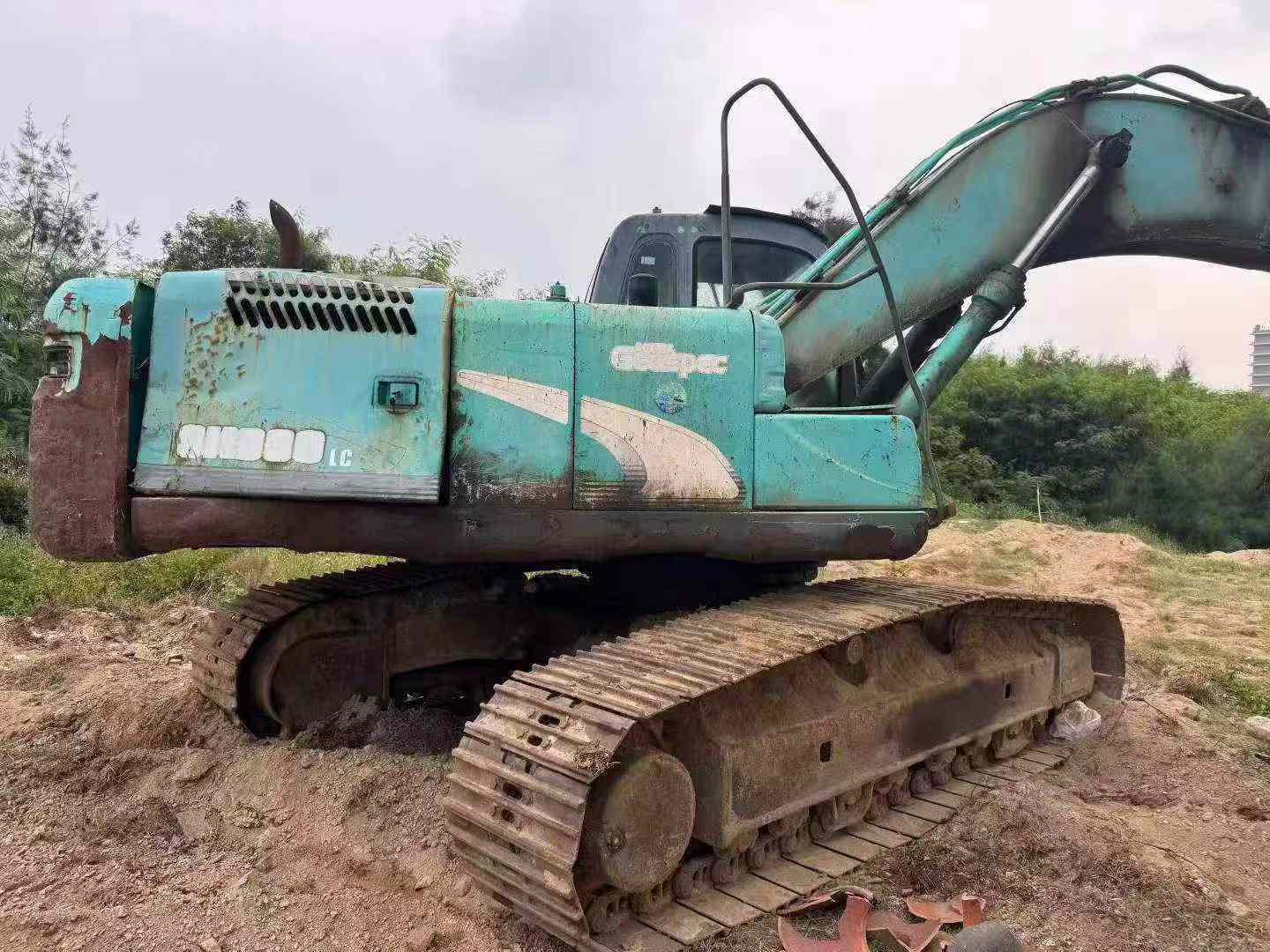 Buy Kobelco SK260 Used Excavator / 3 Buy Kobelco SK260 Used Excavator / 3