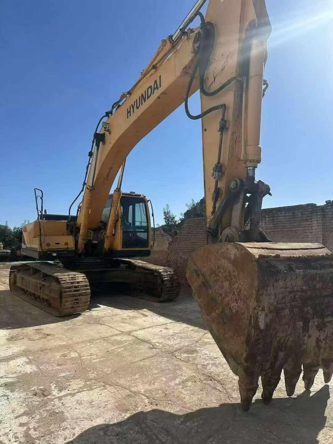 Buy Hyundai R305LC-7 Used Excavator / 4
