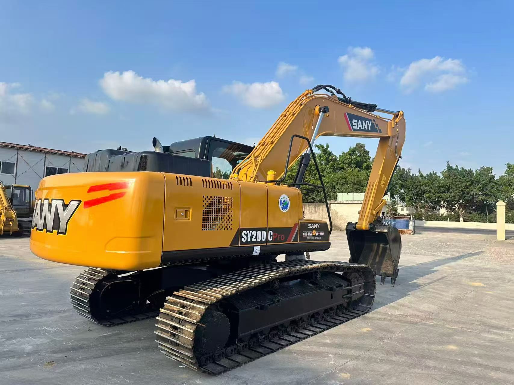 Buy Sany SY200C Used Excavator / 2