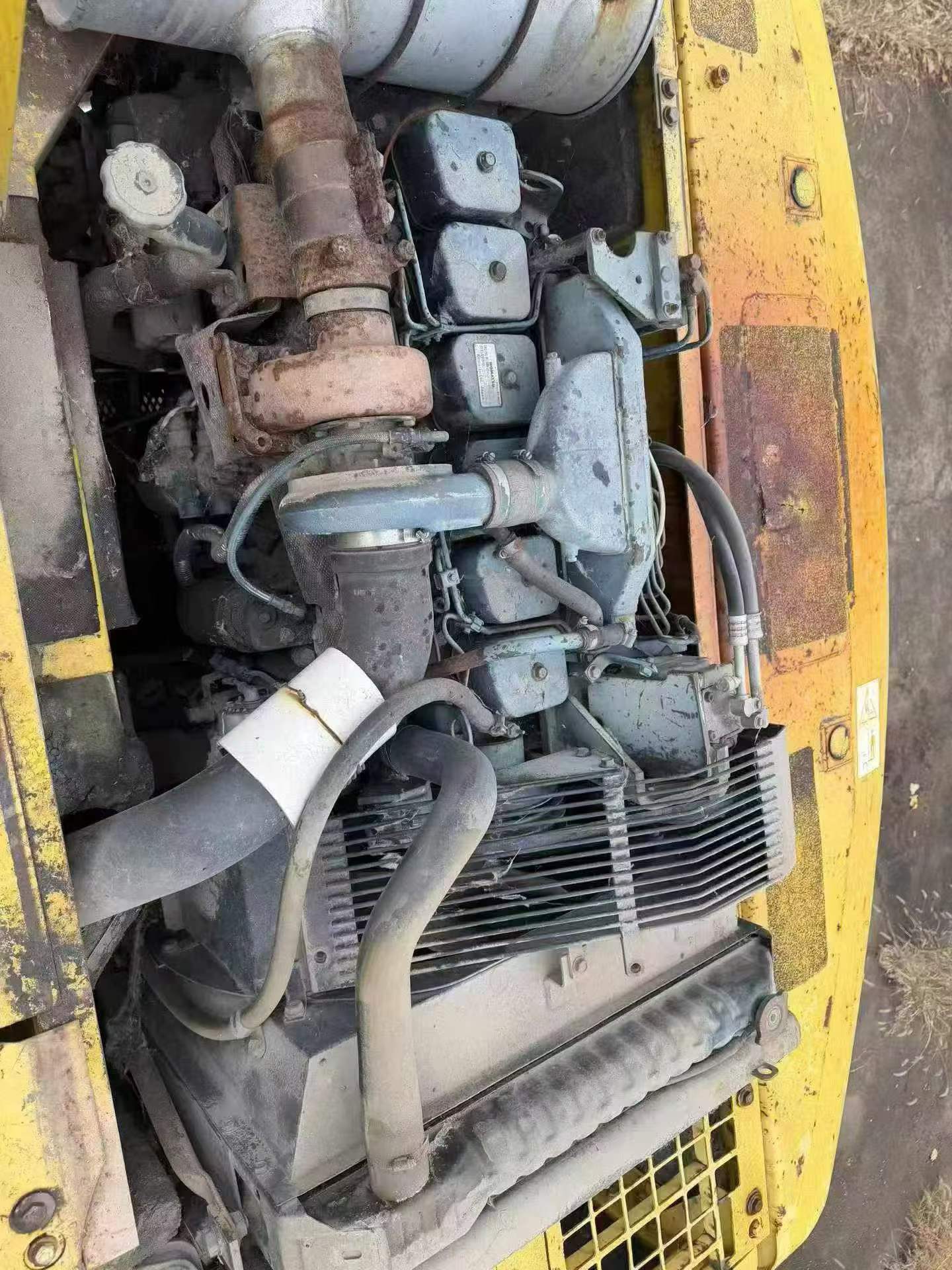 Acheter Pelle Komatsu PC220-6 d'occasion / 3