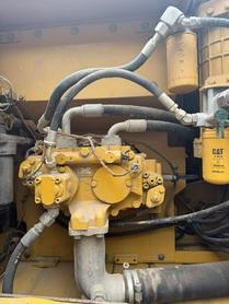 Buy Caterpillar 323D2L Used Excavator / 5 Buy Caterpillar 323D2L Used Excavator / 5
