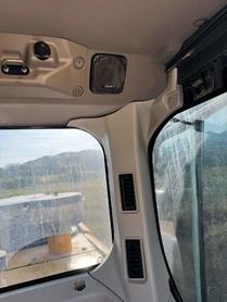 Buy Kobelco SK200-10 Used Excavator / 3 Buy Kobelco SK200-10 Used Excavator / 3