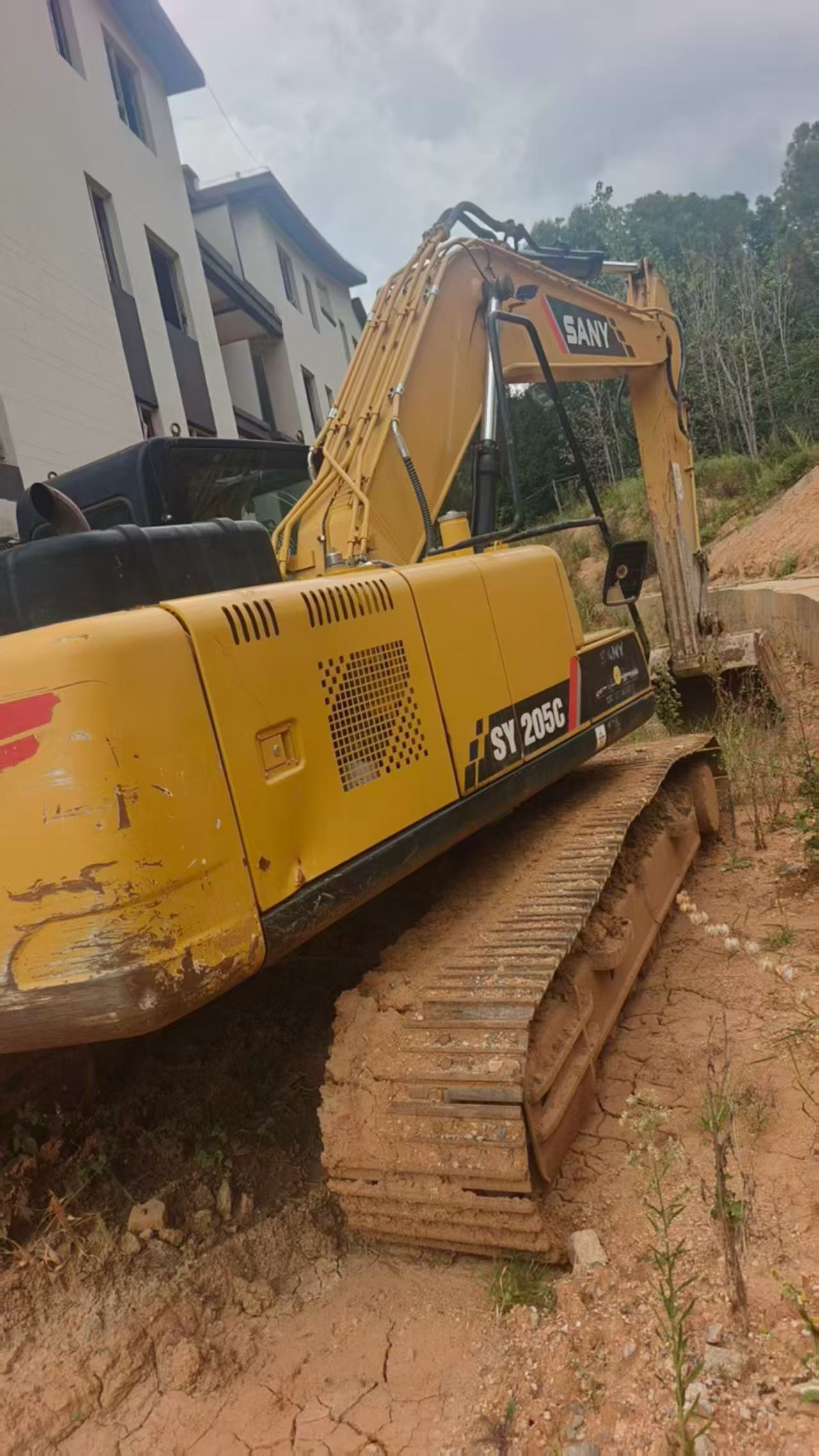 Buy Sany SY205C Used Excavator / 2
