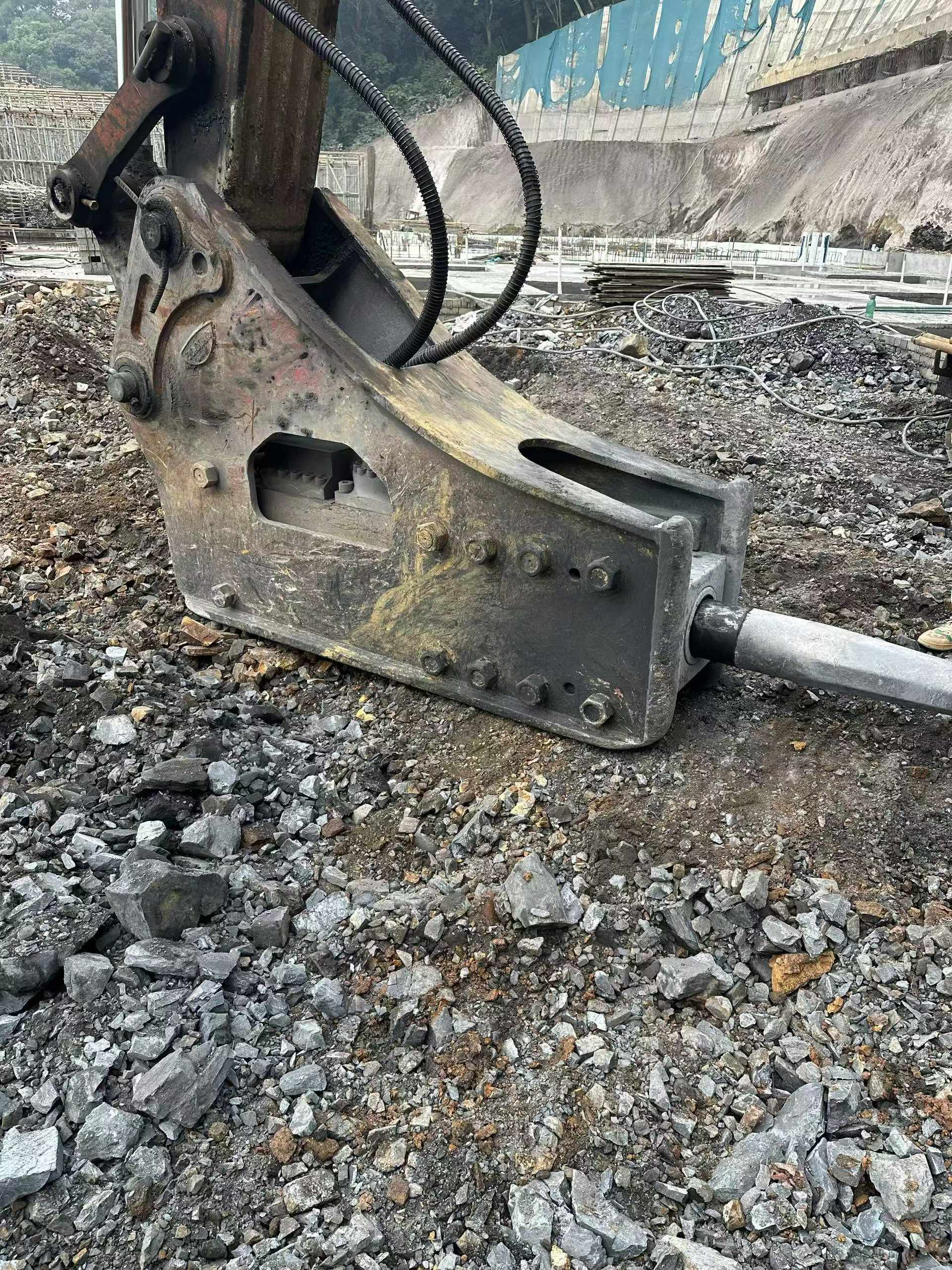 Buy Hitachi ZX450-6 Used Excavator / 4