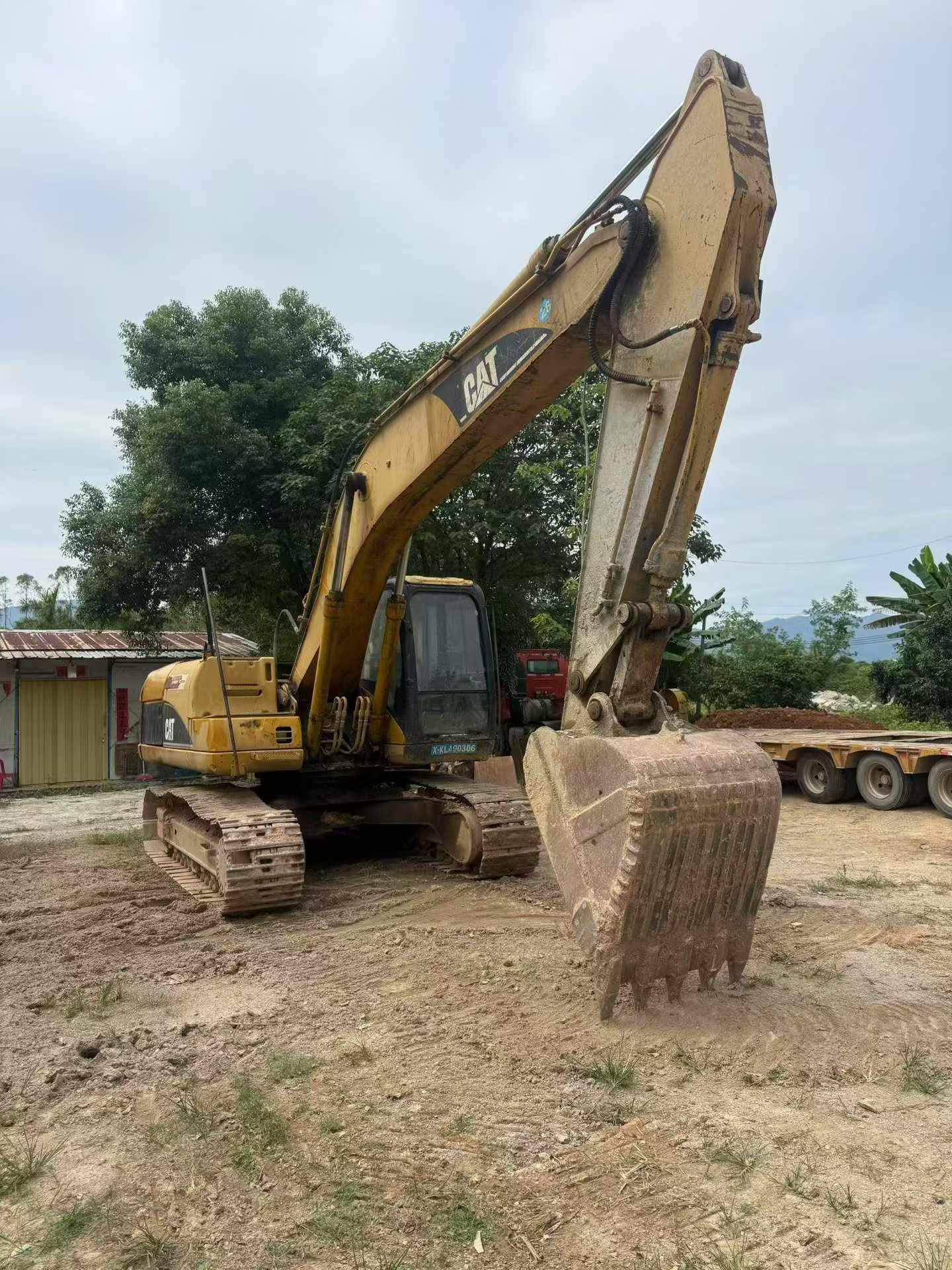 Buy Caterpillar 320A Used Excavator / 2