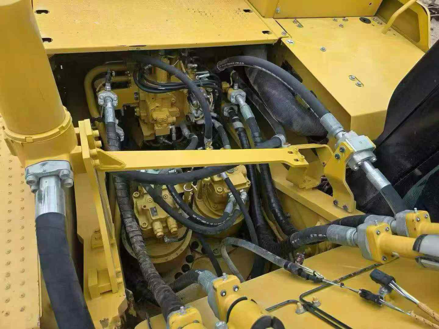 Buy Caterpillar 349E Used Excavator / 6