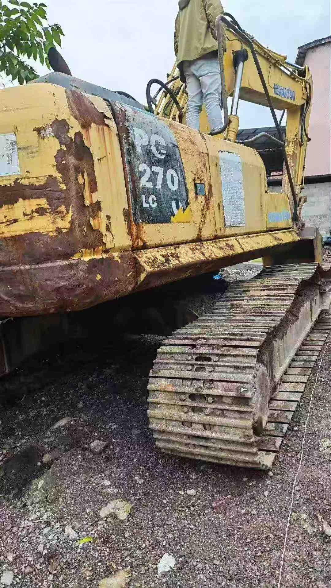 Buy Komatsu PC240-6 Used Excavator / 3