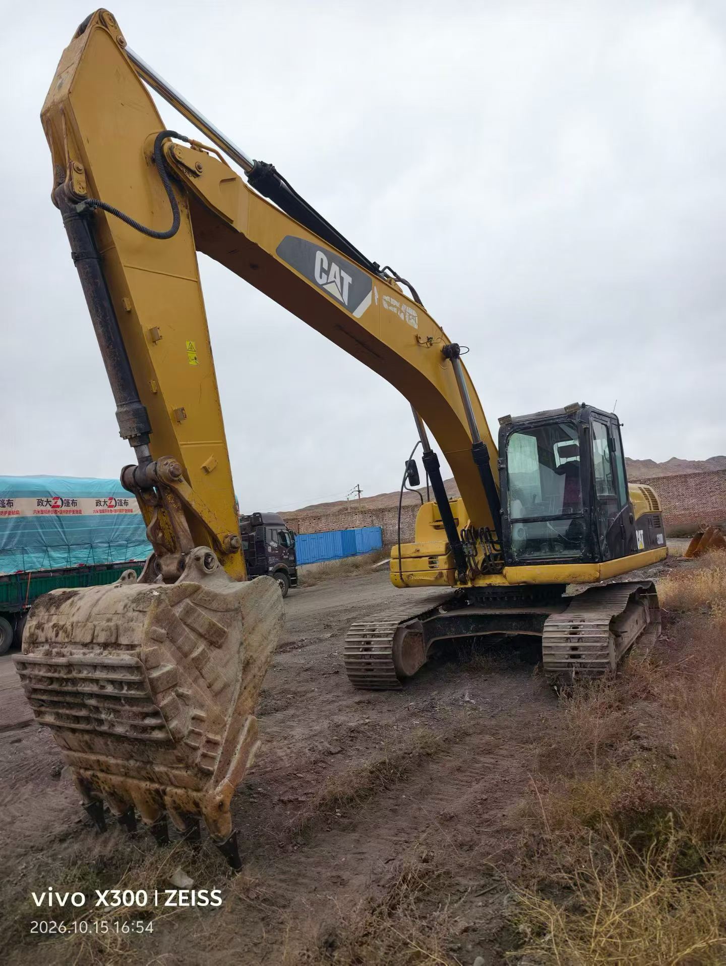 Buy Caterpillar 320A Used Excavator / 4