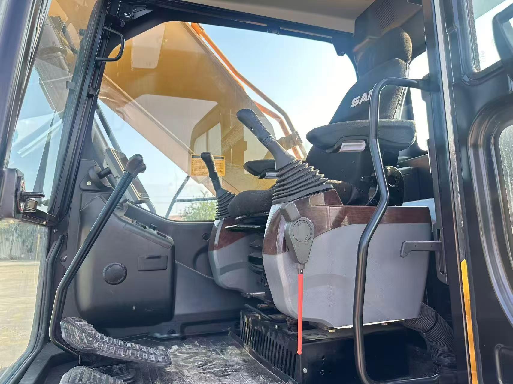 Buy Sany SY200C Used Excavator / 8