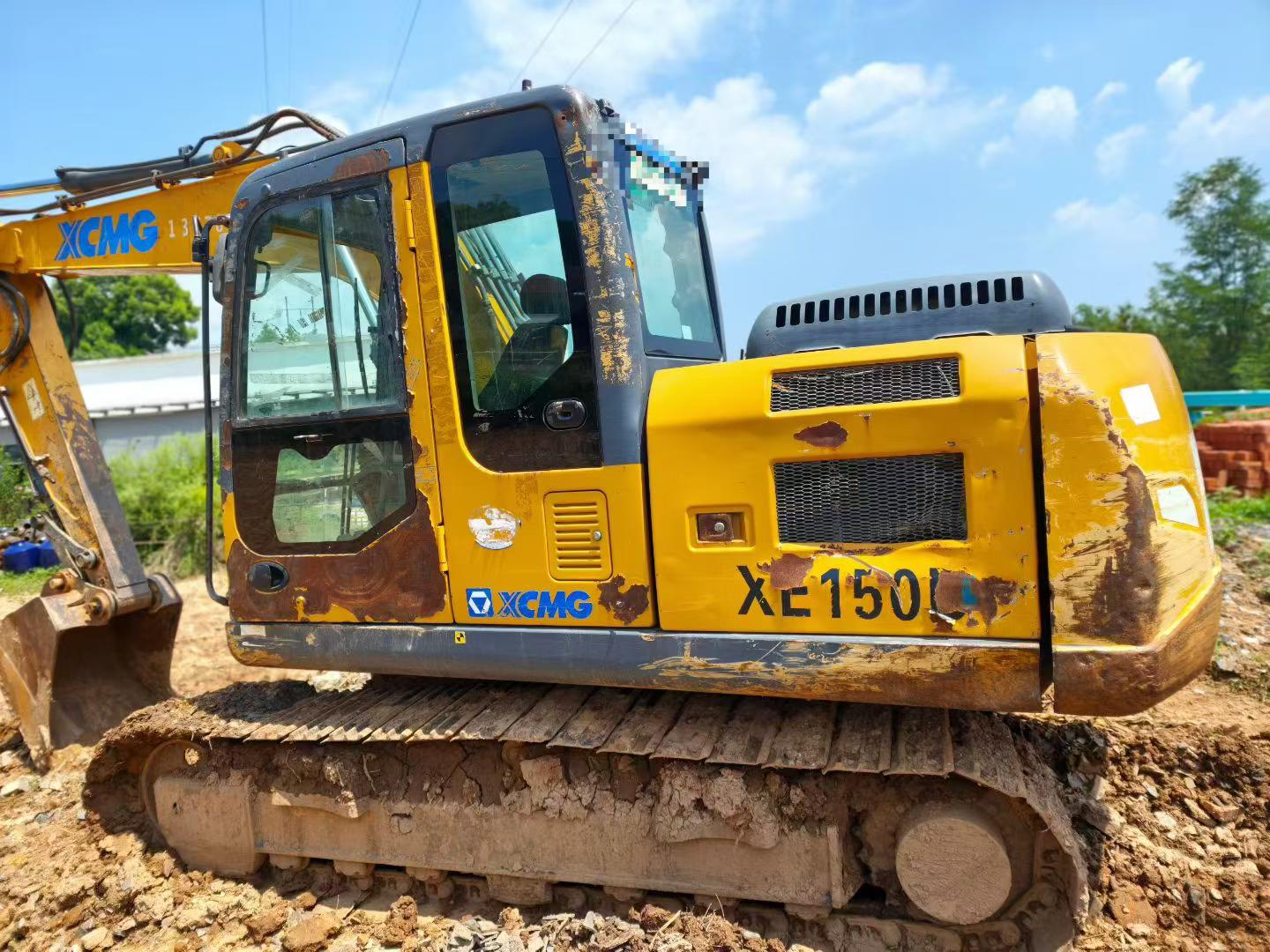 Buy XCMG XE135B Used Excavator / 2