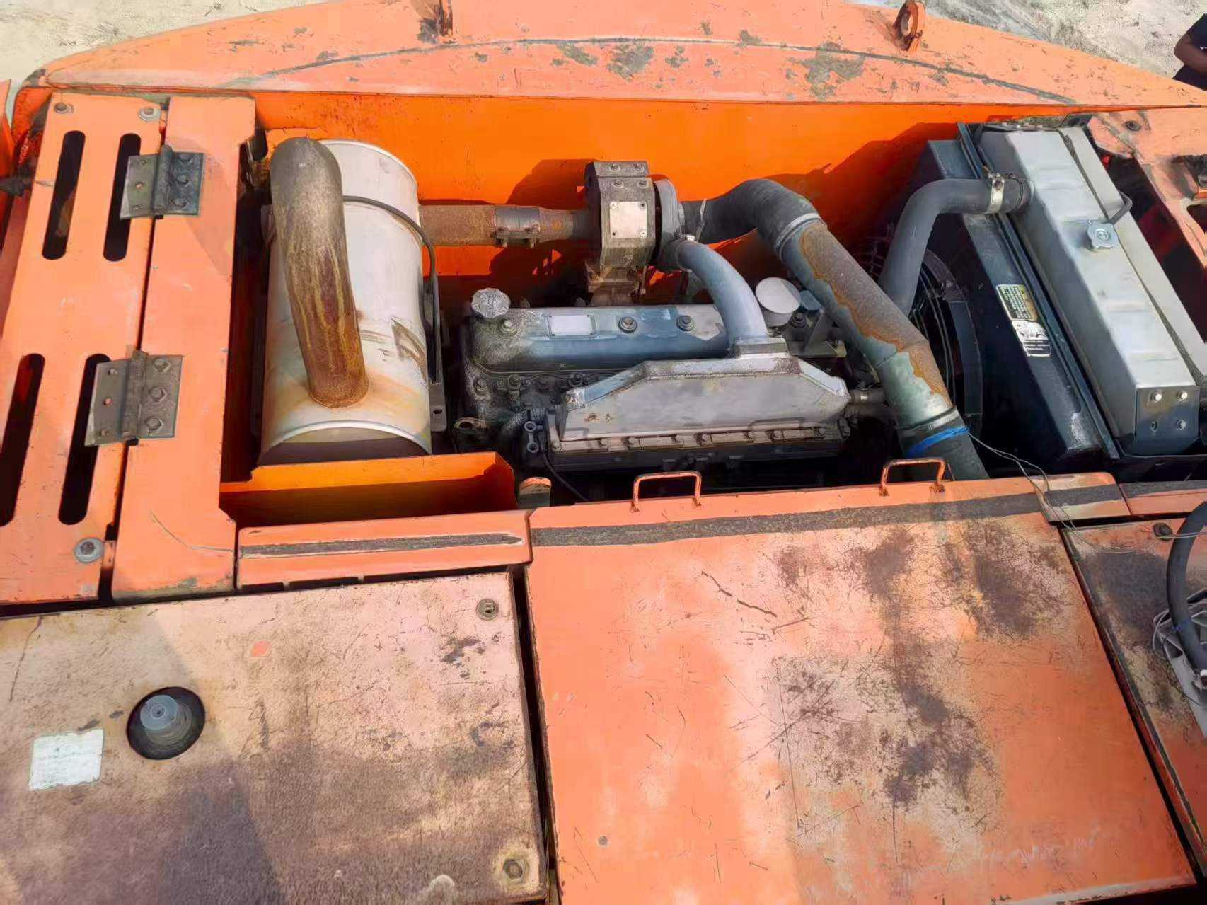 Buy Doosan DH215-7 Used Excavator / 9