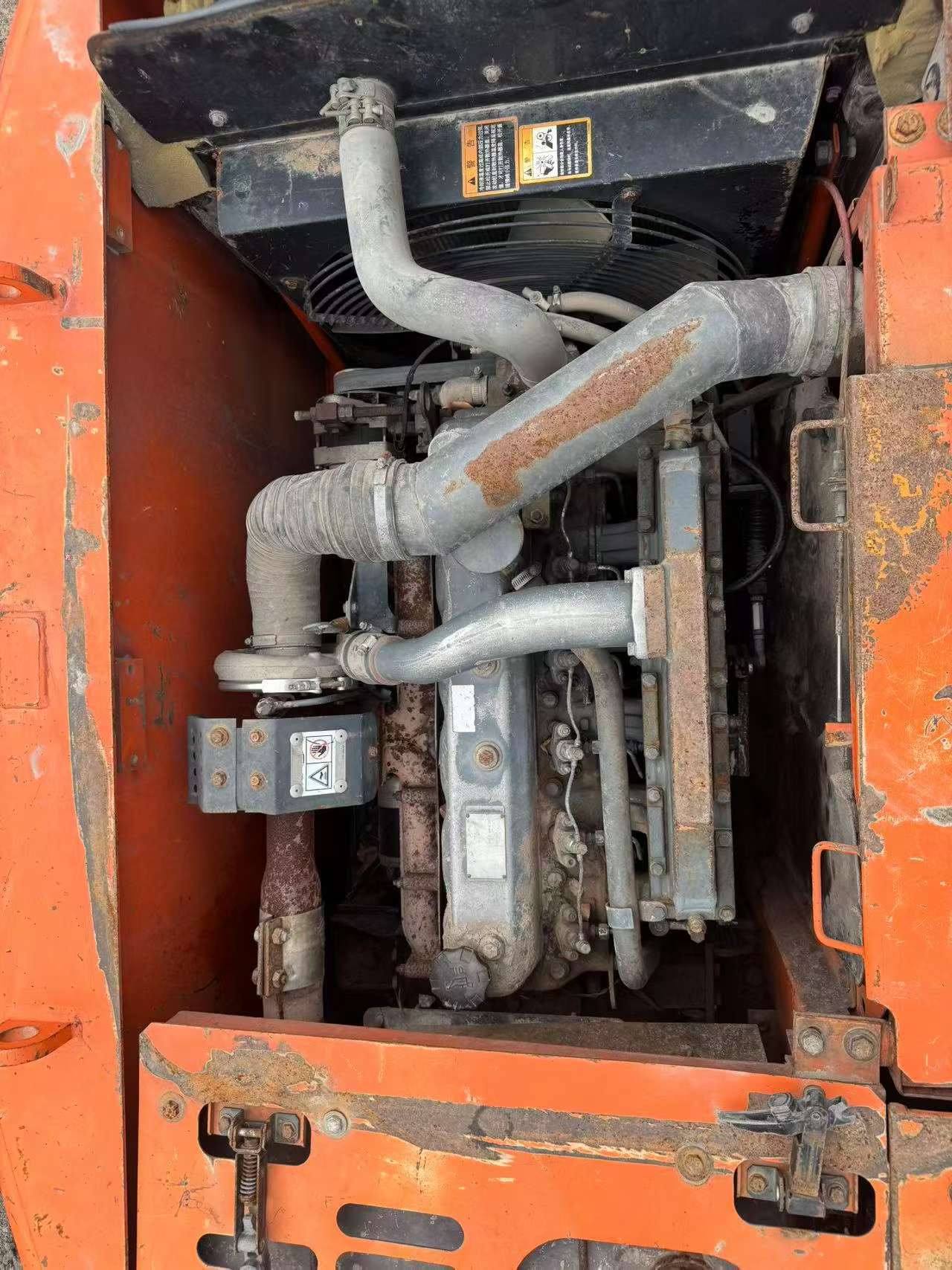 Compre Excavadora Doosan DH150 Usada / 5
