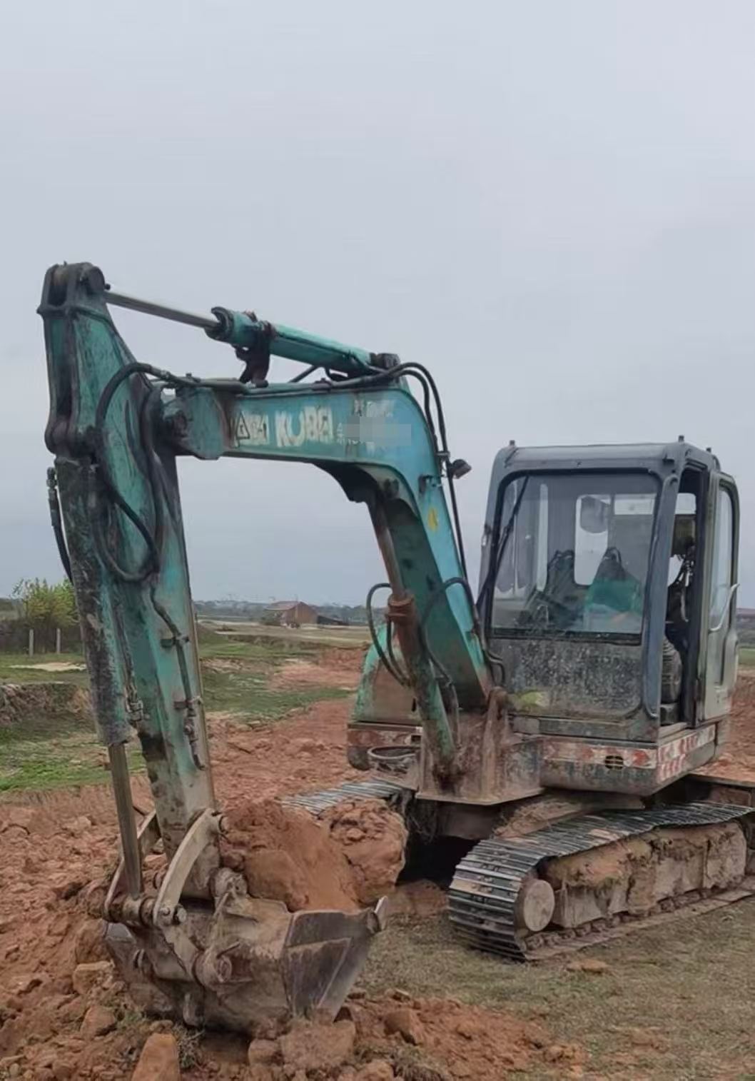 Buy Kobelco SK60 Used Excavator / 3