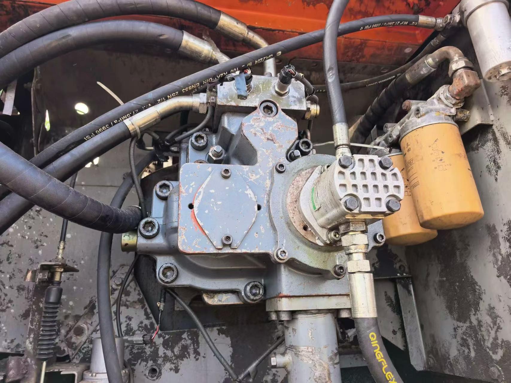 Buy Hitachi ZX450-6 Used Excavator / 3