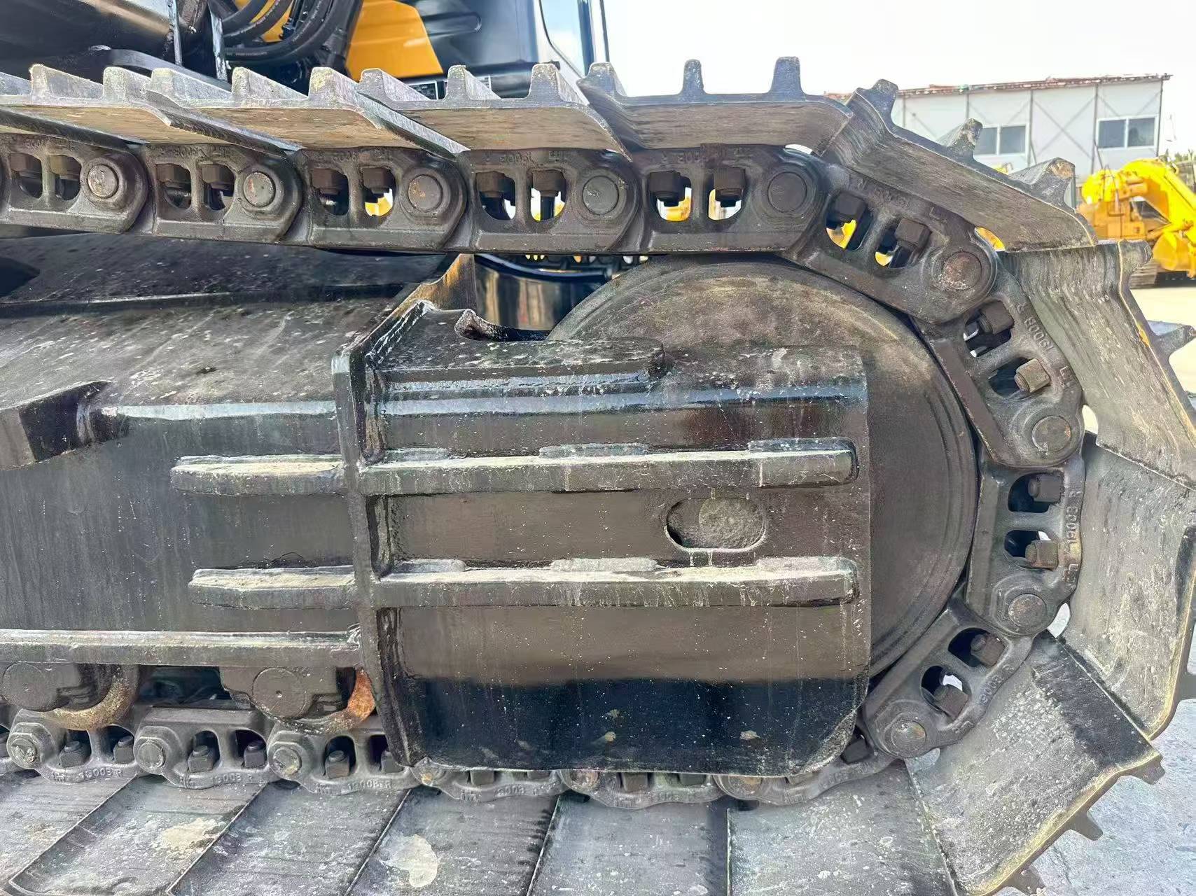 Buy Sany SY200C Used Excavator / 9