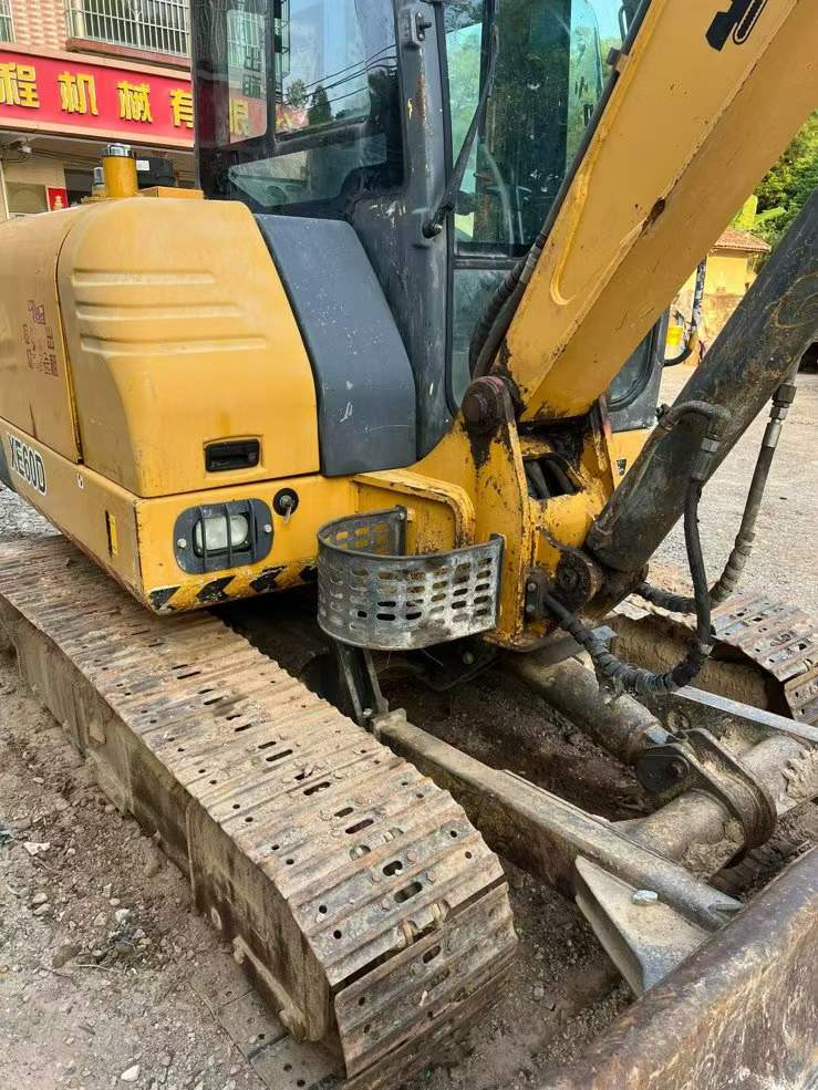 Buy XCMG XE60 Used Excavator / 2