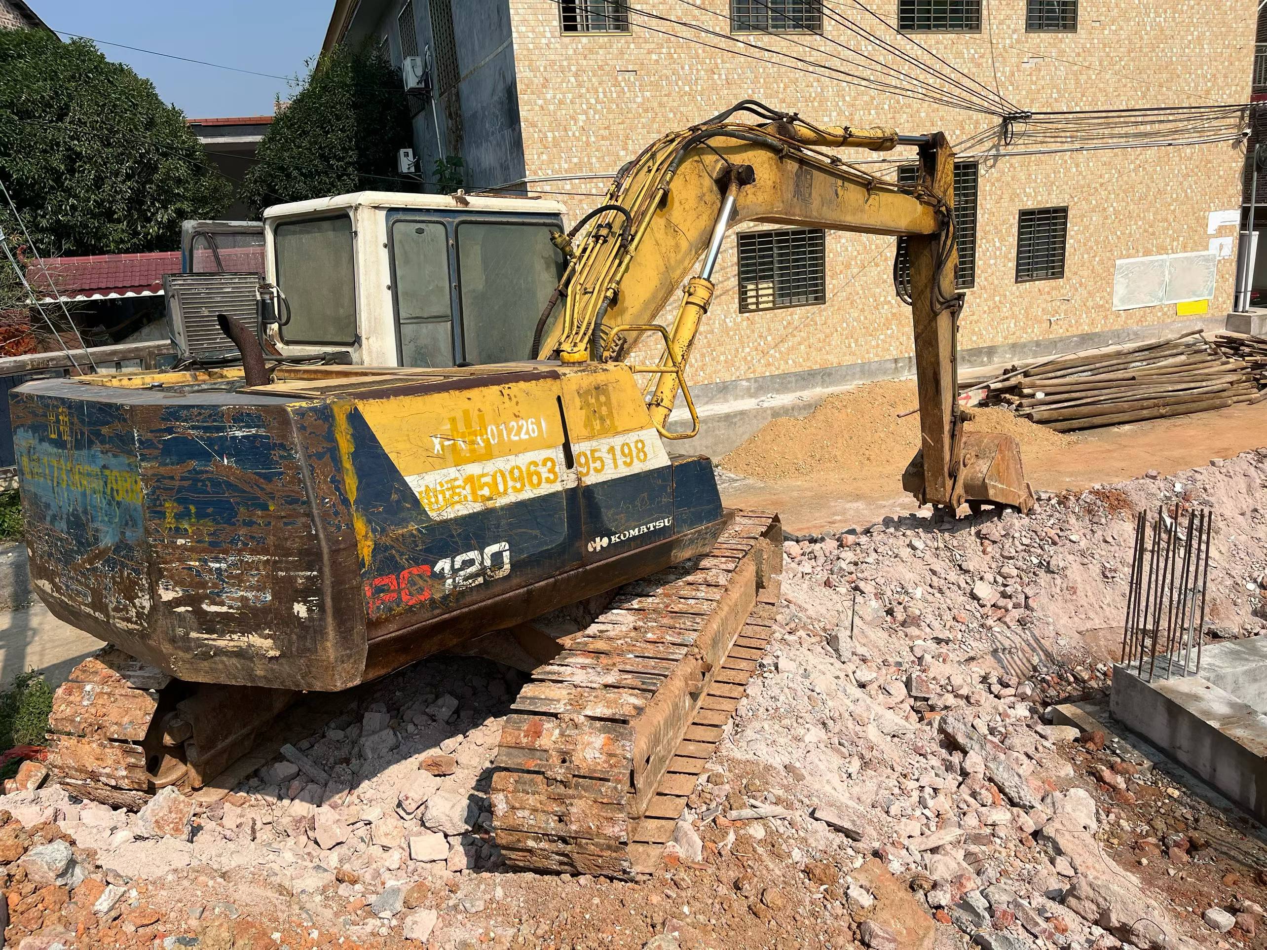 Buy Komatsu PC120-5 Used Excavator / 4
