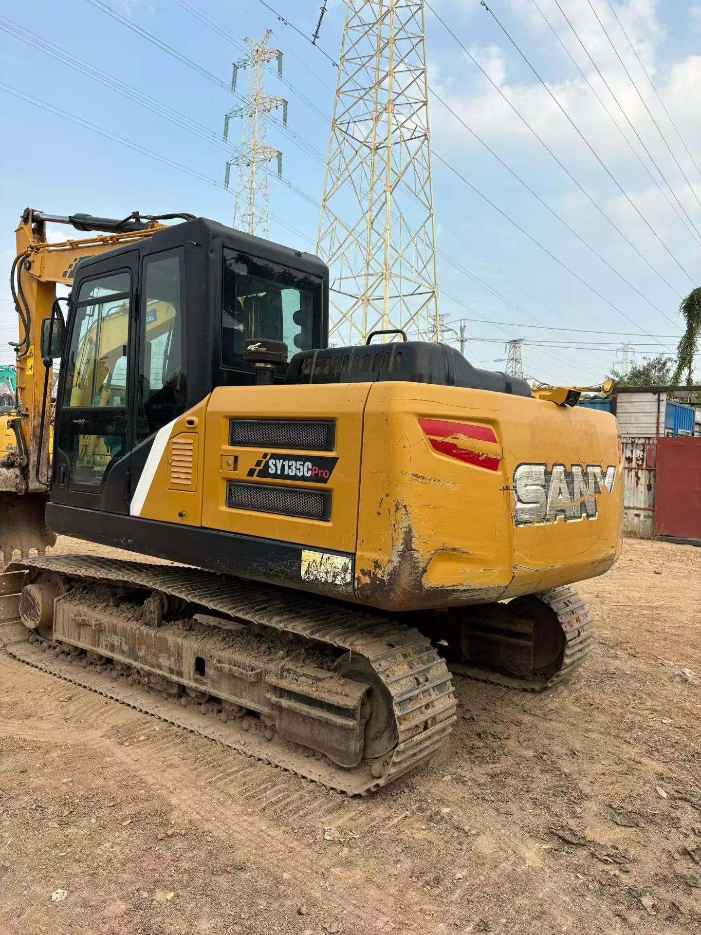 Buy Sany SY135 Used Excavator / 2