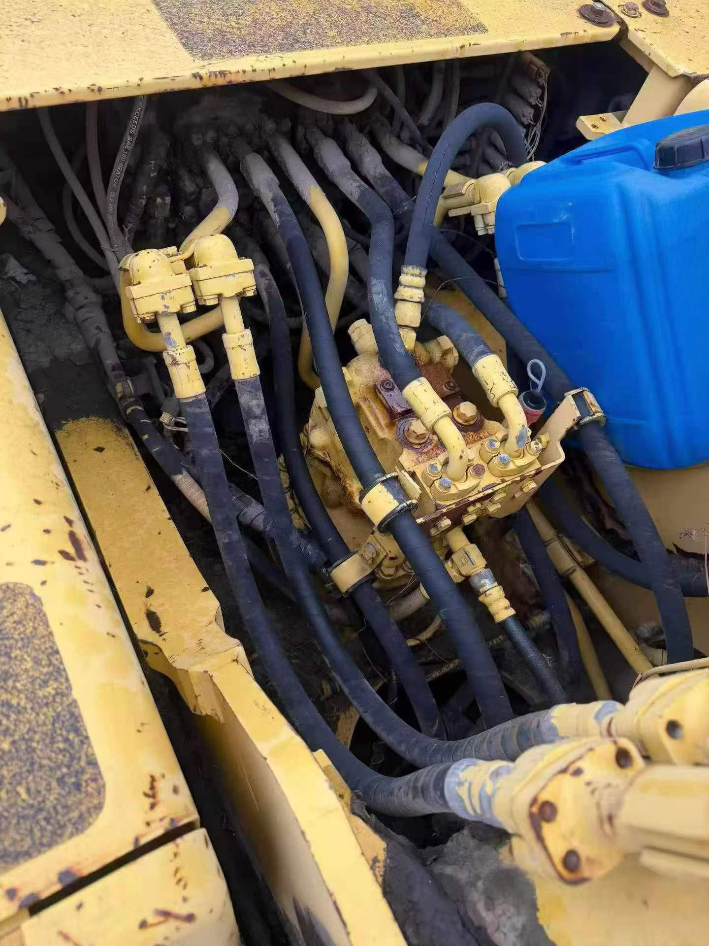 Acheter Pelle Komatsu PC220-6 d'occasion / 2