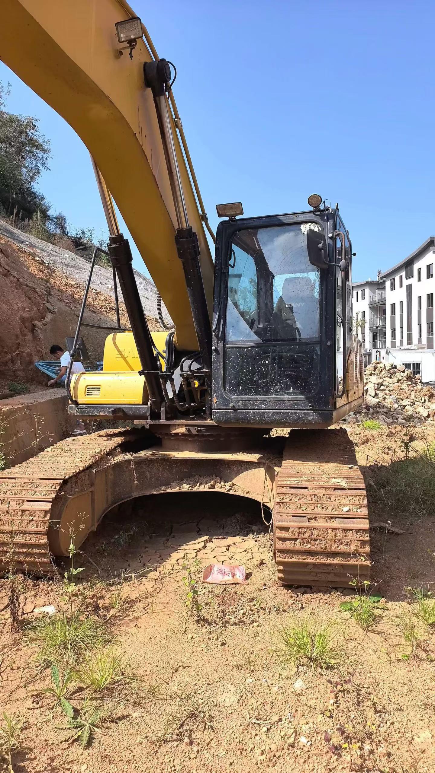 Buy Sany SY205C Used Excavator / 9