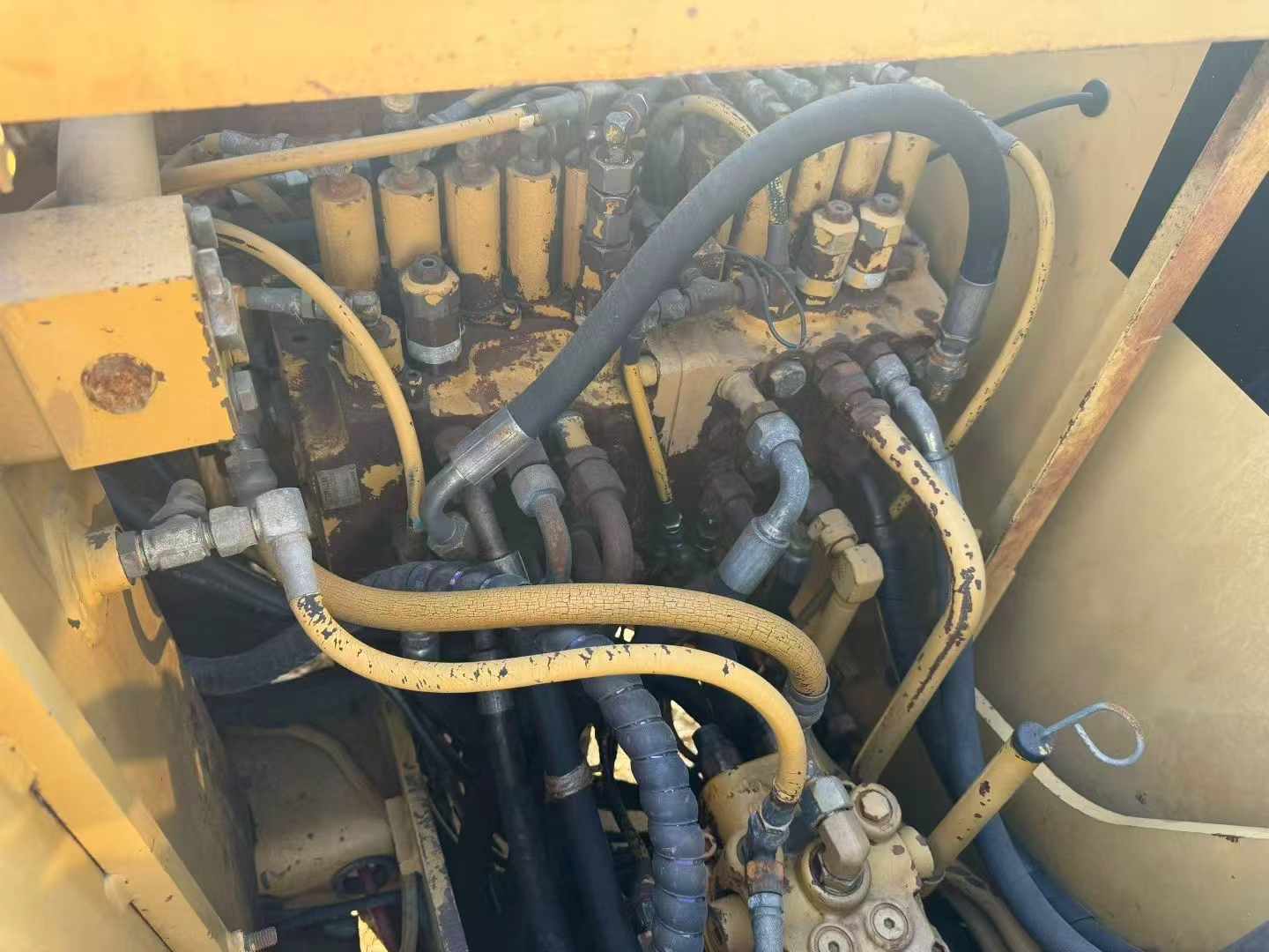 Buy Caterpillar 307B Used Excavator / 6