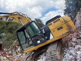 Buy Caterpillar 320D Used Excavator / 3 Buy Caterpillar 320D Used Excavator / 3