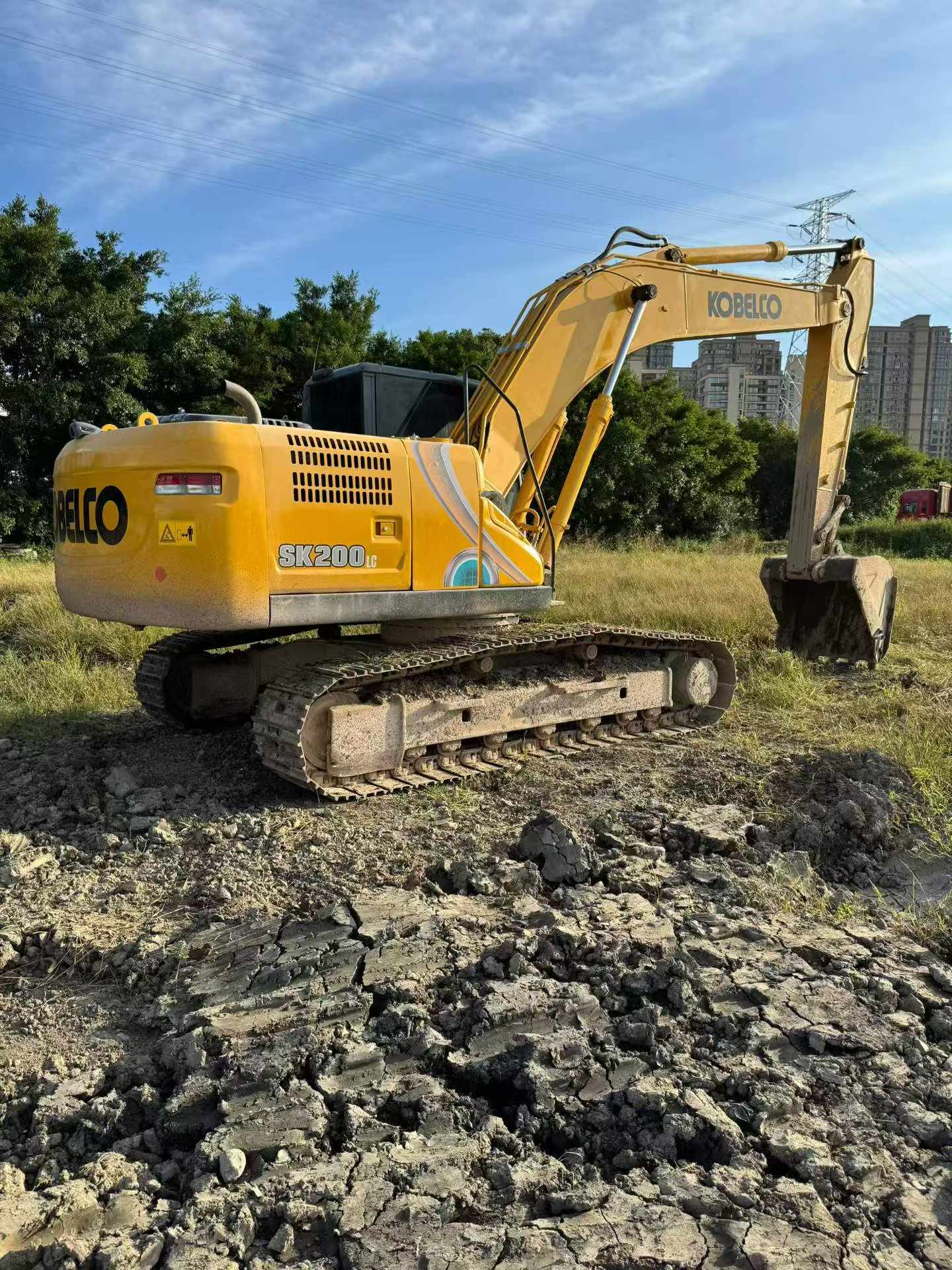 Buy Kobelco SK200-10 Used Excavator / 3