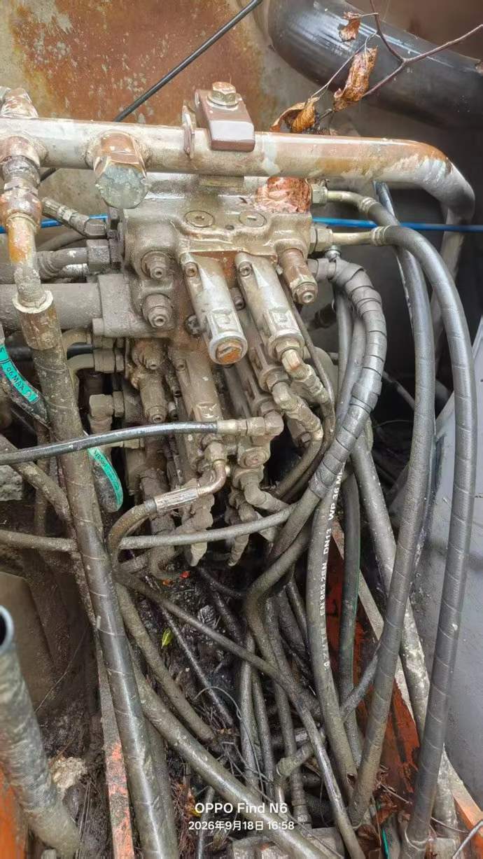 Buy Hitachi ZX60 Used Excavator / 4