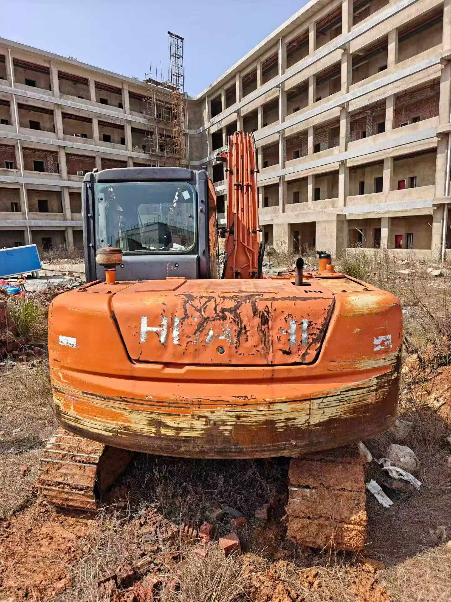 Buy Hitachi EX70 Used Excavator / 1
