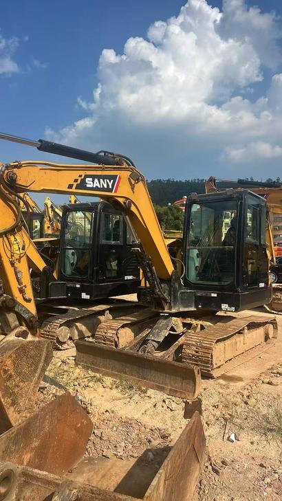 Buy Sany SY60 Used Excavator / 1
