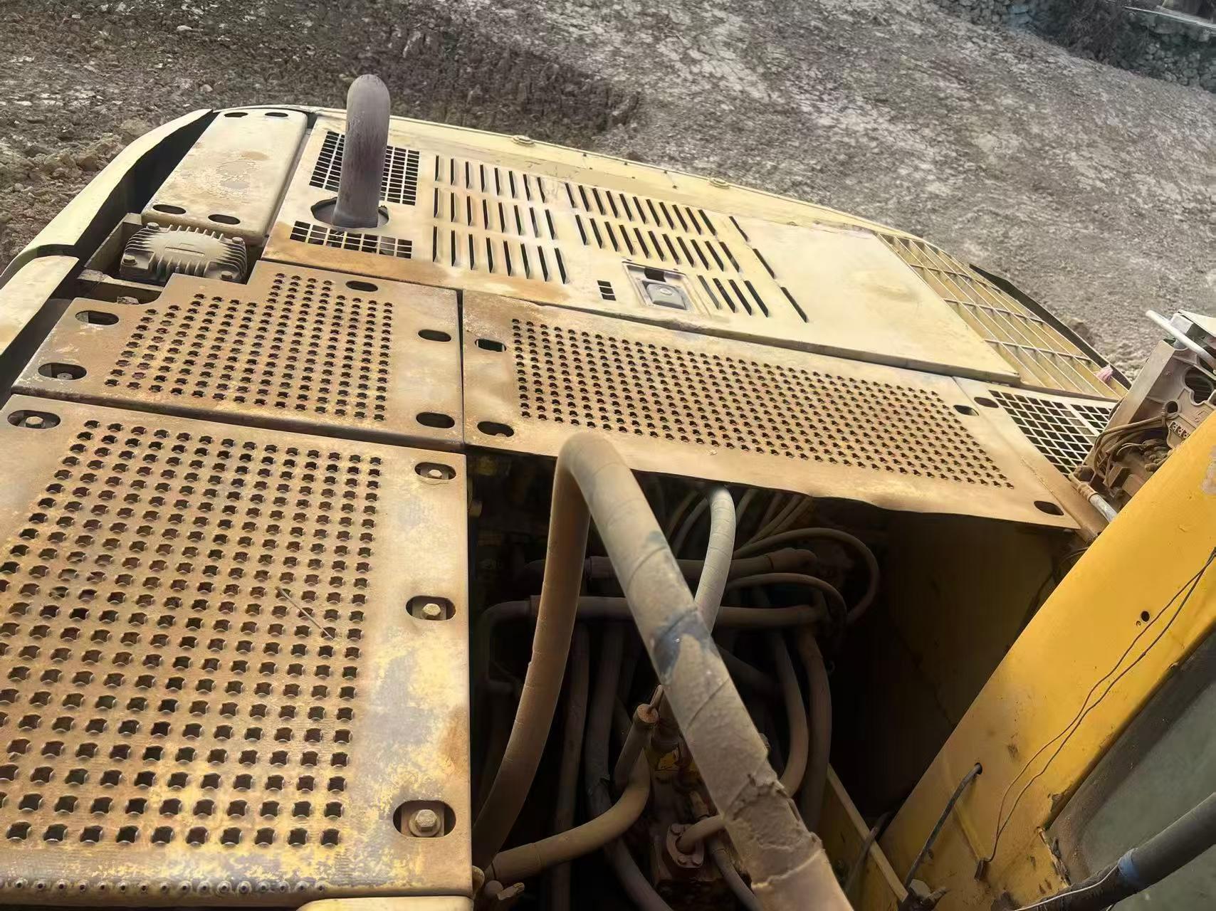 Buy Caterpillar 320C Used Excavator / 3