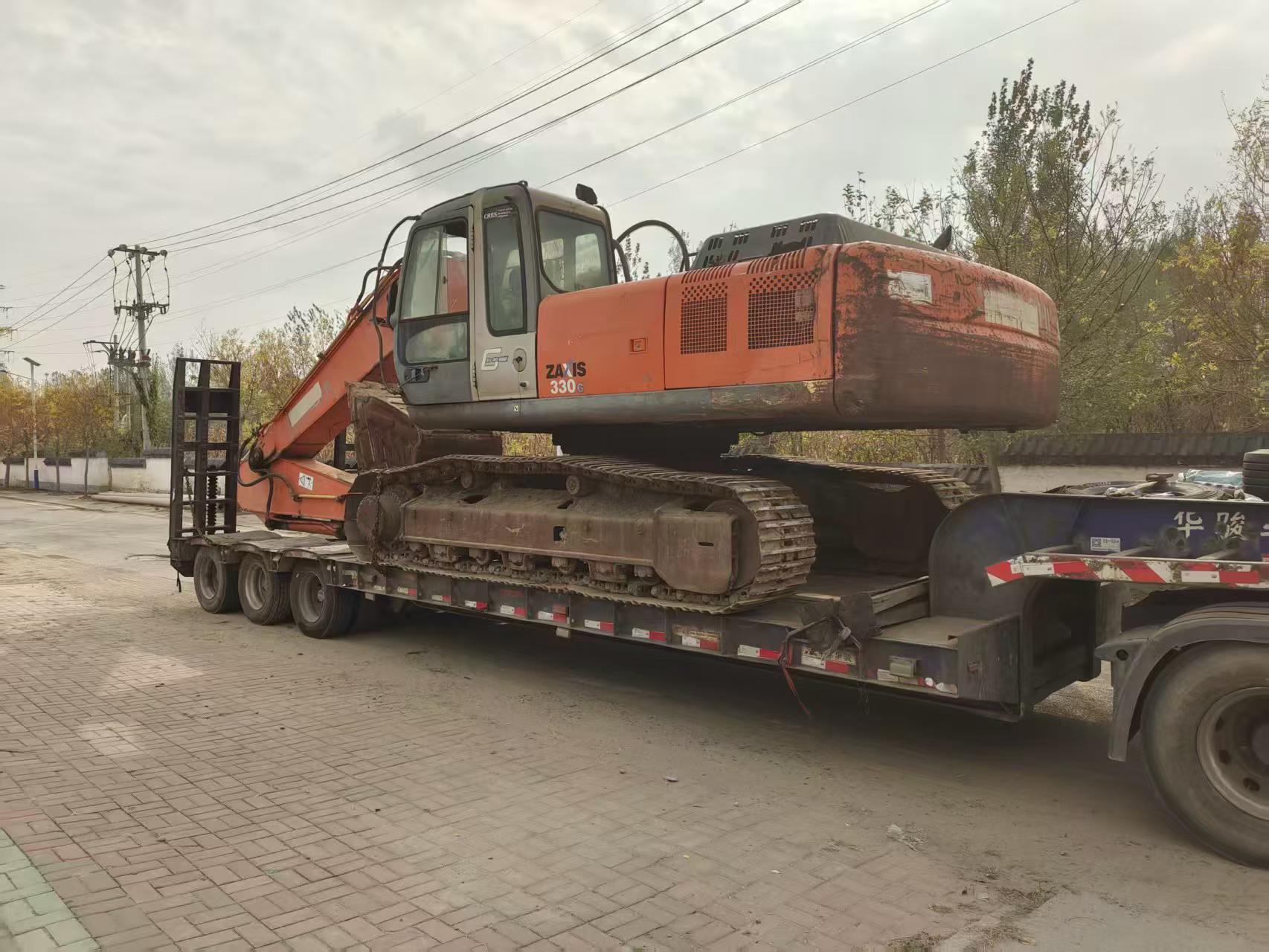 Buy Komatsu PC200-6 Used Excavator / 2