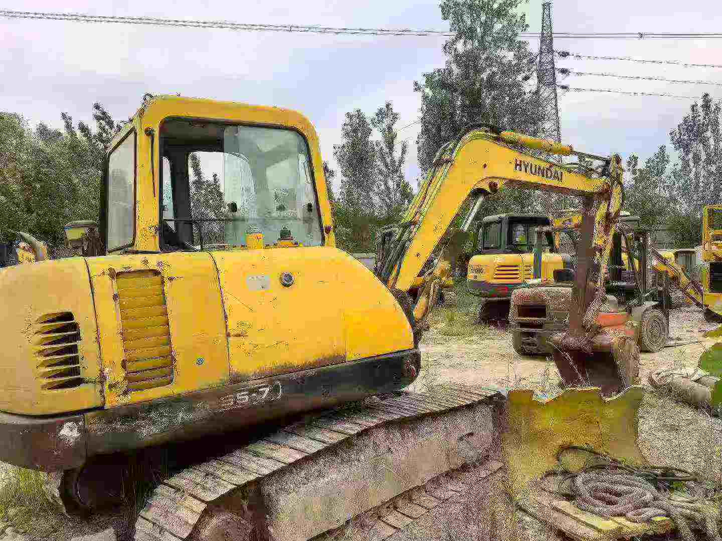 شراء حفارة Hyundai R55-7 مستعملة / 4