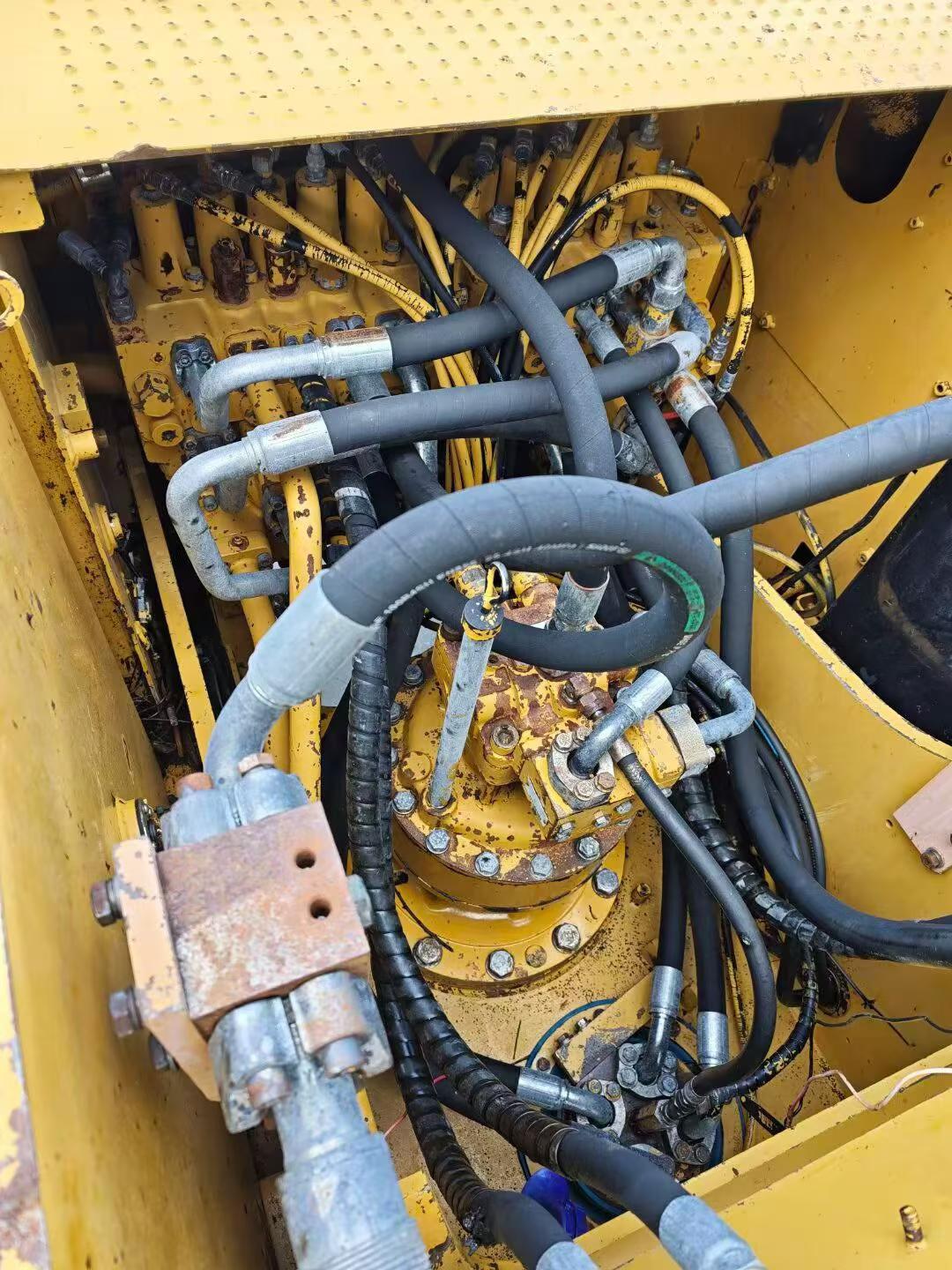 Buy Caterpillar 320D Used Excavator / 7
