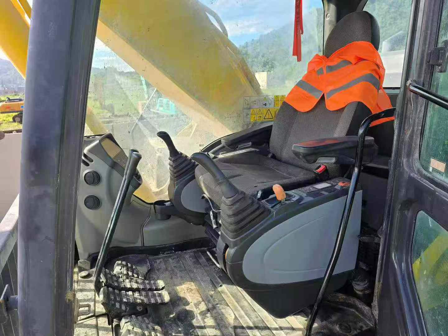 Buy Sumitomo SH380-6 Used Excavator / 9