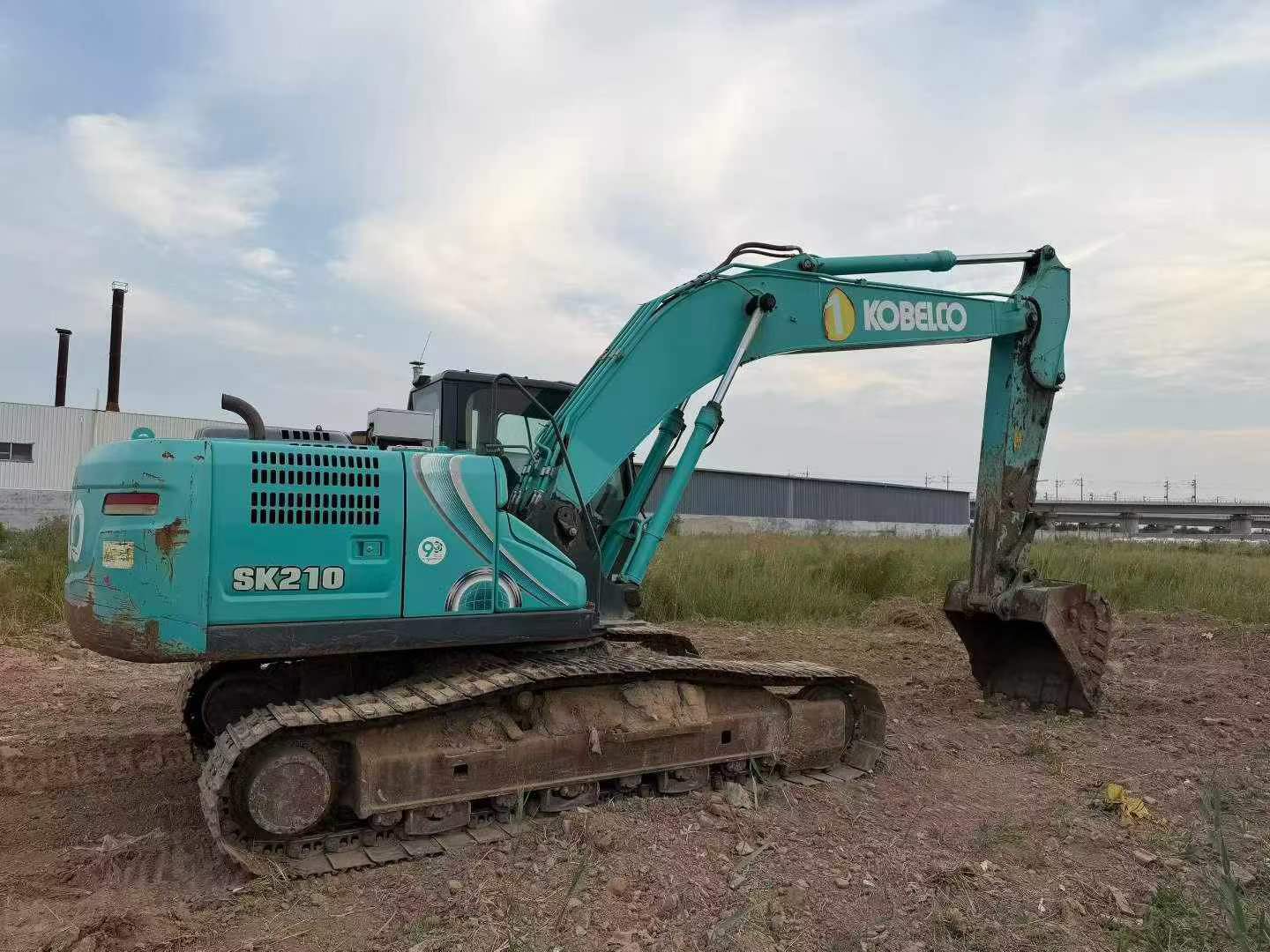 Buy Kobelco SK210 Used Excavator / 6