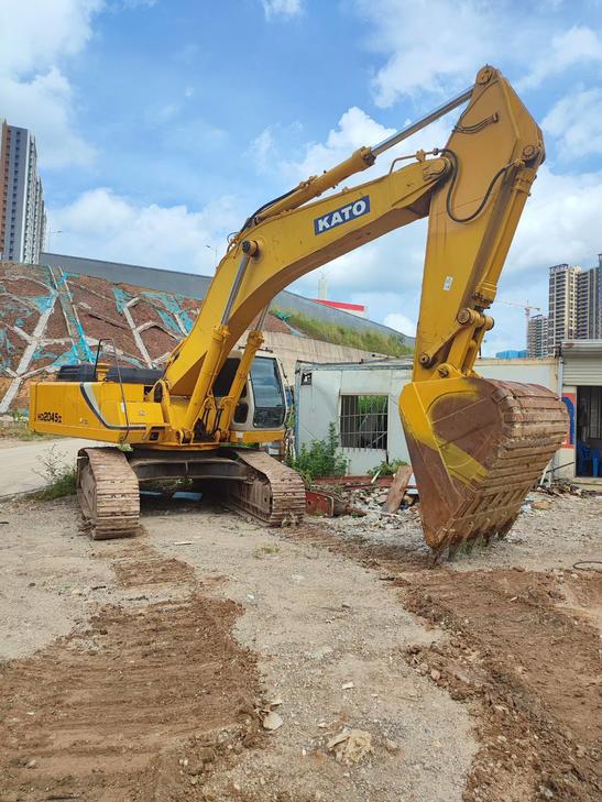 Buy Kato HD2045 Used Excavator / 1