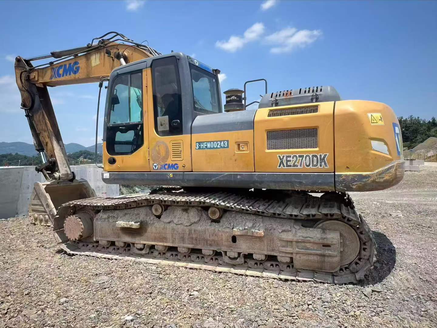 شراء XCMG XE270DK مستعمل حفارة